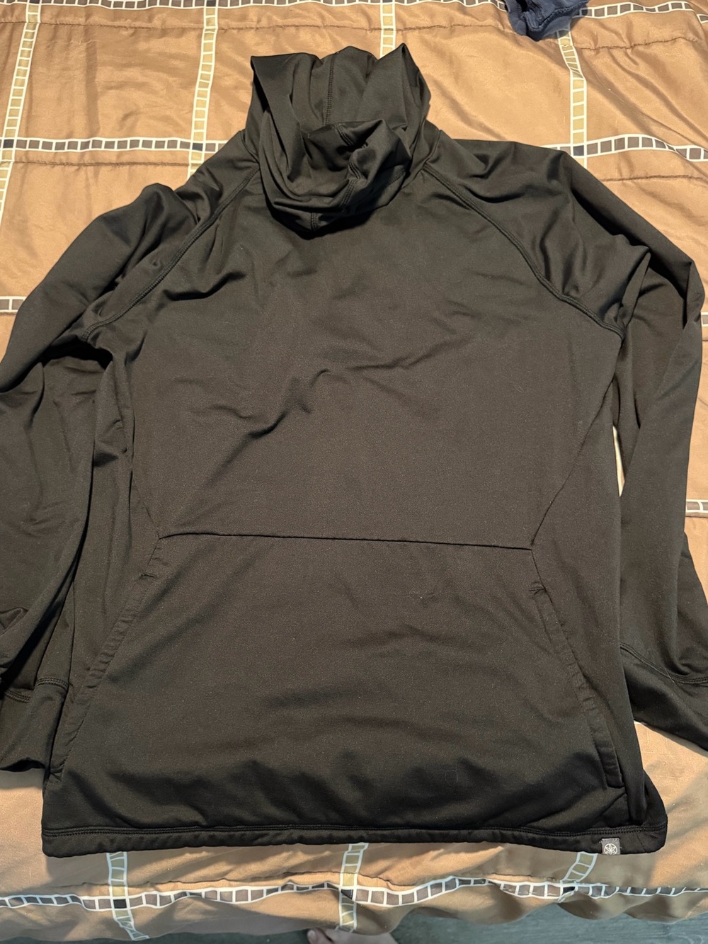 Gaiam pullover hoodie - XL